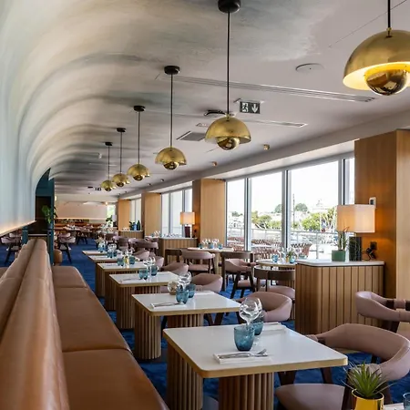 Mercure Vieux Port Sud Hotel 4*