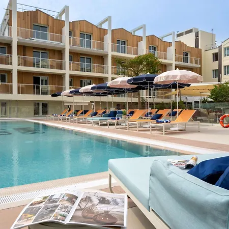 Mercure La Rochelle Vieux Port Szálloda 4*